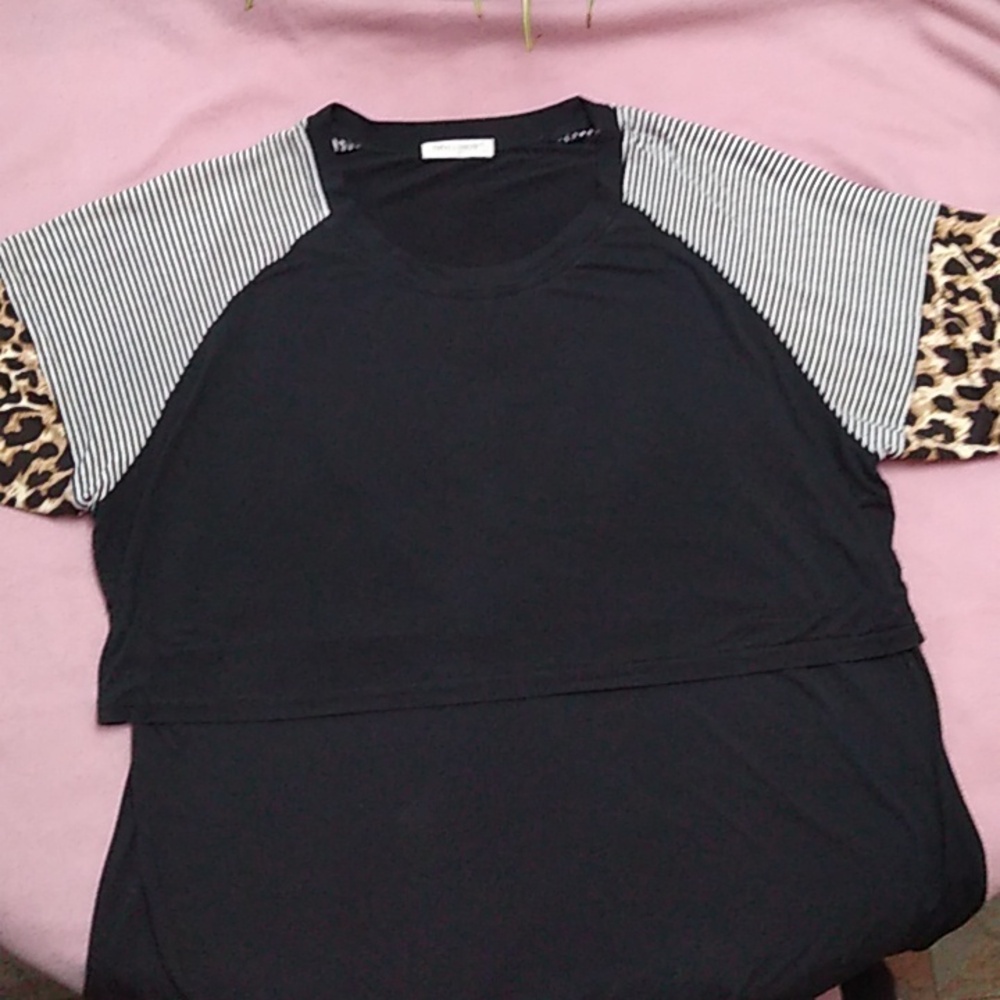 👶 Women's Nursing Top Black Leopard Sleeves Size XXL